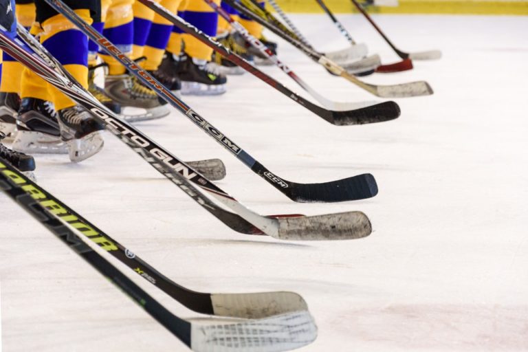 hockey-team-3311629_1280