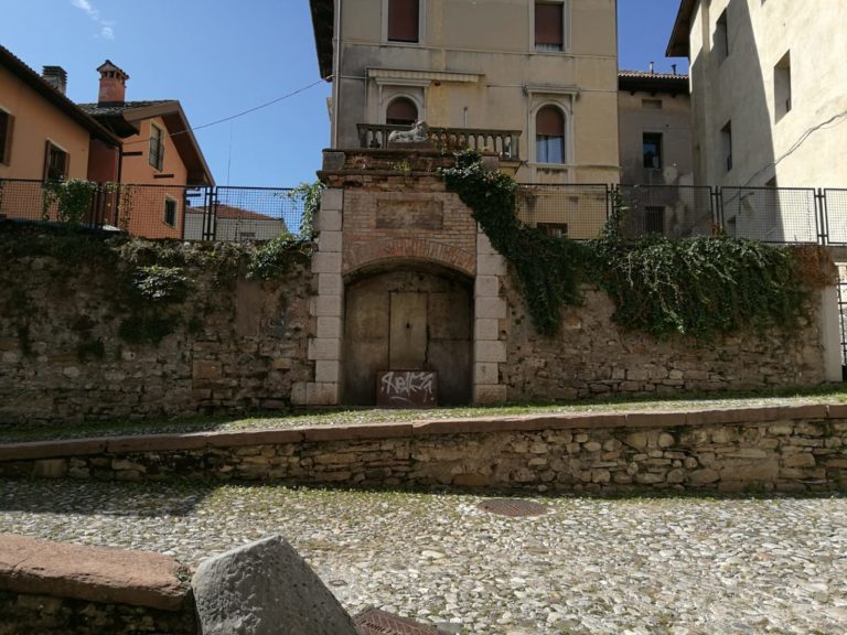 Foto Fontana via Torricelle