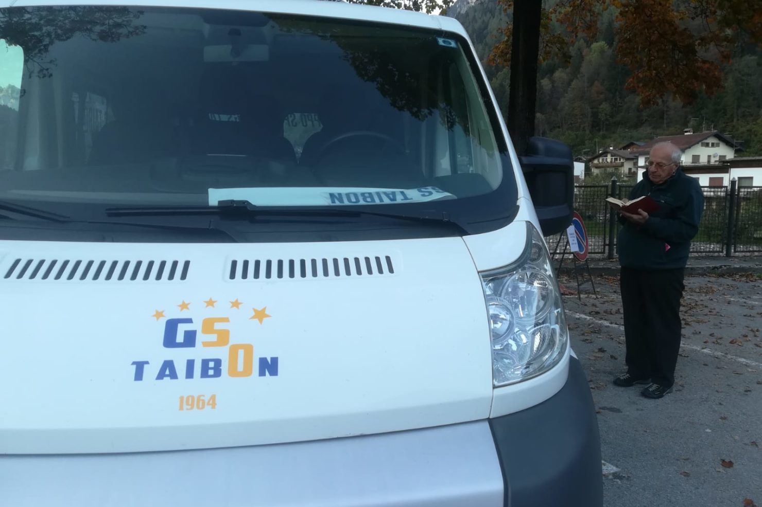 b766d29d-ba46-4a9c-bcb7-2c81918dcae5