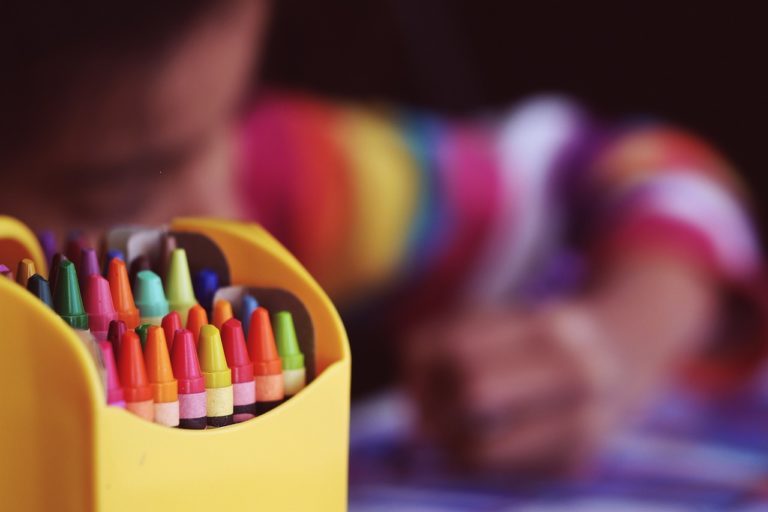 crayons-1209804_1280