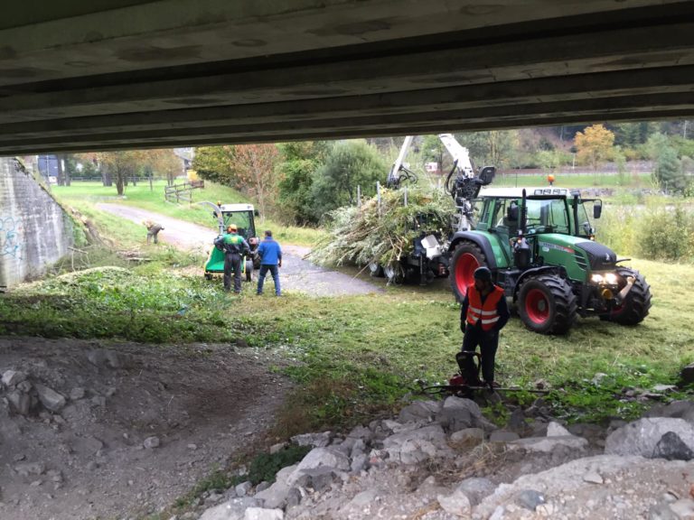 ee8927fc-e4af-4bf8-87b4-6fe34a3ca0ef