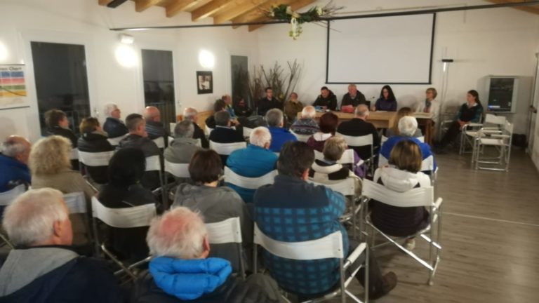 ee98d184-8f0d-4dd5-b4e7-994c66b47783