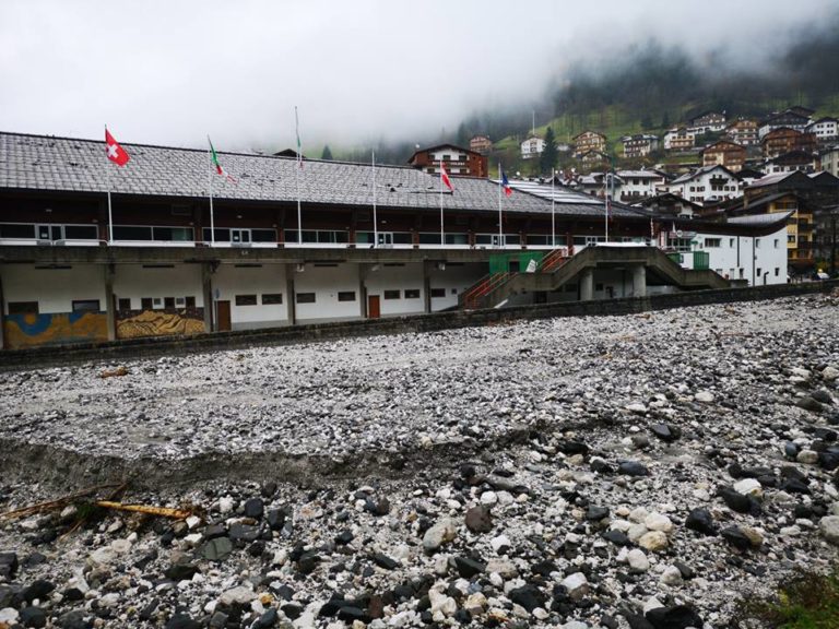 45583914_2341927789155506_2317823786126147584_n