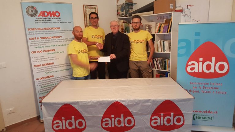 Aido e Admo Belluno donazione alla parrocchia dopo l’iniziativa Pedona con Noi 2018