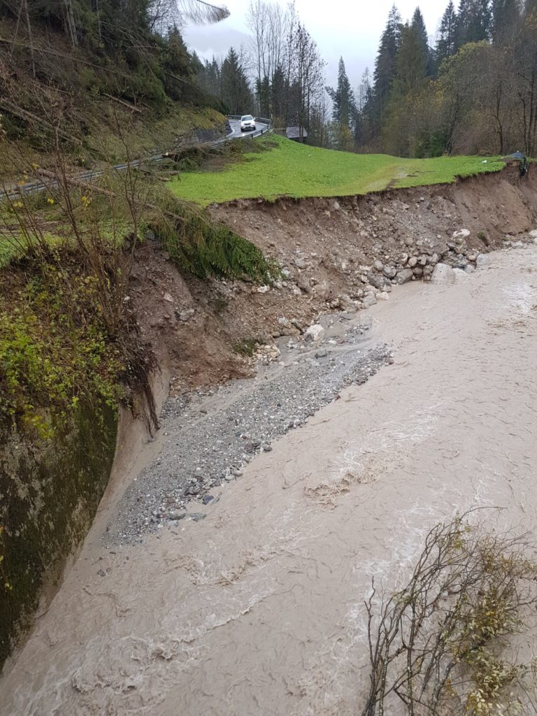 e78976c0-3fc0-40e7-bb41-8c6b14734bd4