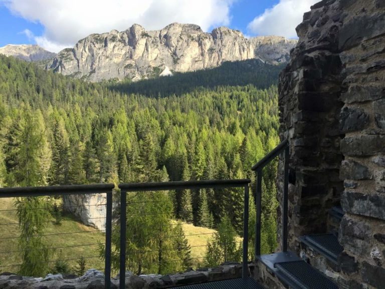 f4b83de6-414b-4f96-bb78-ee8e726b0e9c