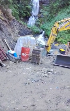 val-di-scalve-centralina-protesta-Schermata-2018-07-23-alle-11.23.08