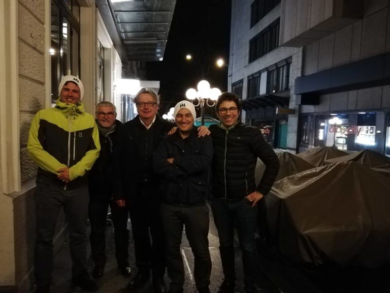 53558684_2099944533445881_2719851176211251200_n