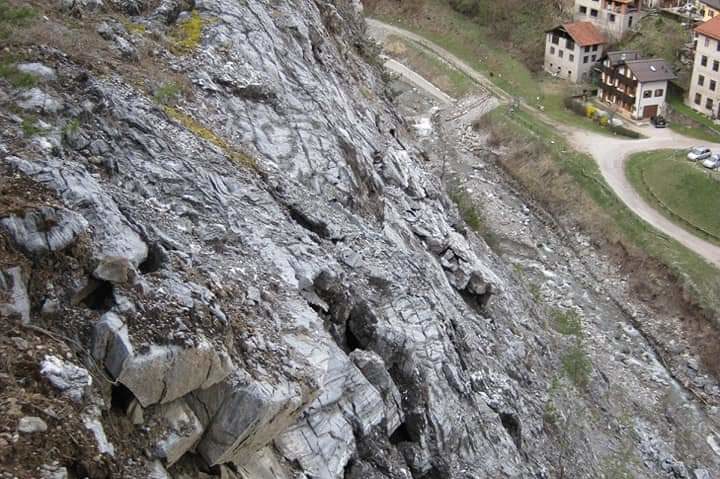 6d93c134-e94f-40cf-8902-f7c581d191ba