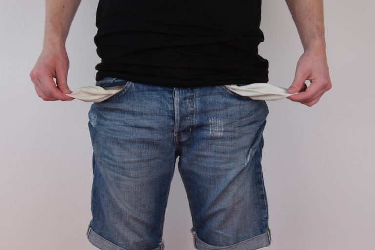 trouser-pockets-1439412_1280