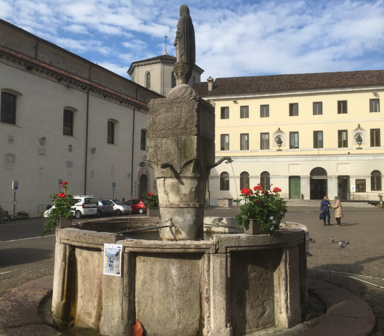 60853693_429512084507507_5493103806822481920_n