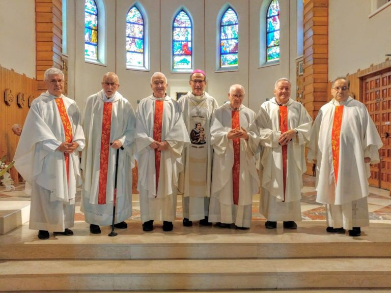 64734599_437046547077254_4654874392784797696_n