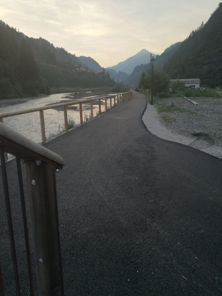 c21fcb81-6eea-4a12-83c6-fe1e46f50d9a