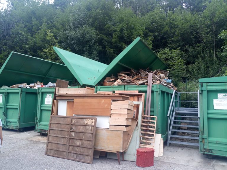 5bd050a2-418b-4823-824a-5b7d50f5163d