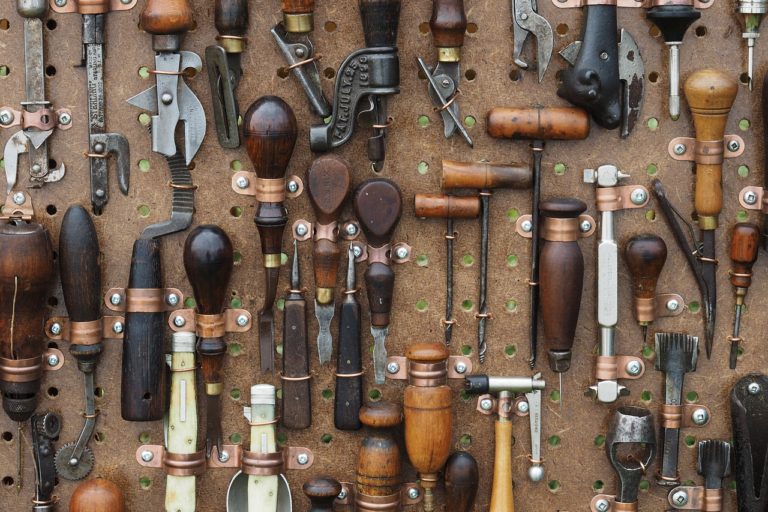 tools-1083796_1280