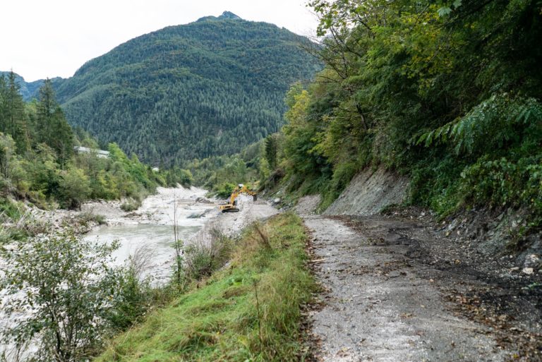 ac37d169-ca20-4f9c-9836-211715e4a8f0