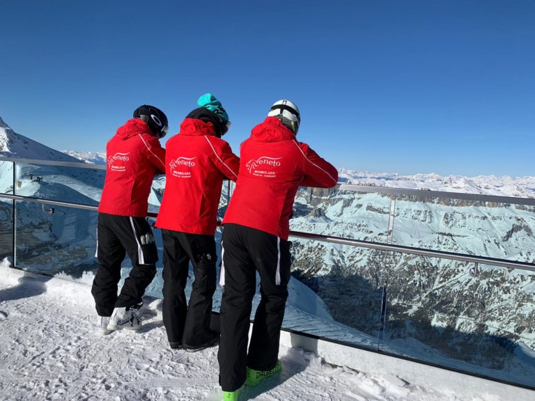 d7fe6319-faa0-4152-90ae-13f9c6c96f74