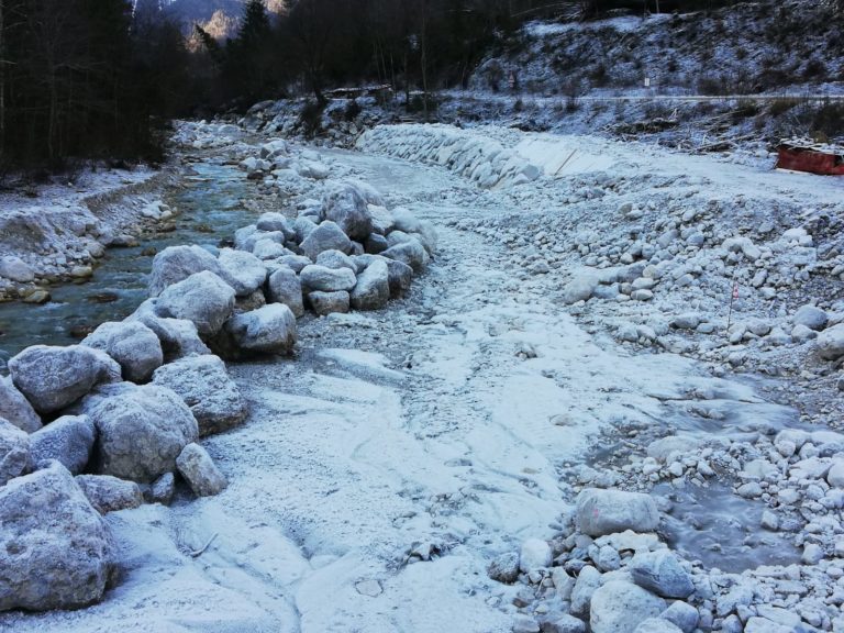 049f6a90-e345-4e9a-af71-2ebe8ccd26f4