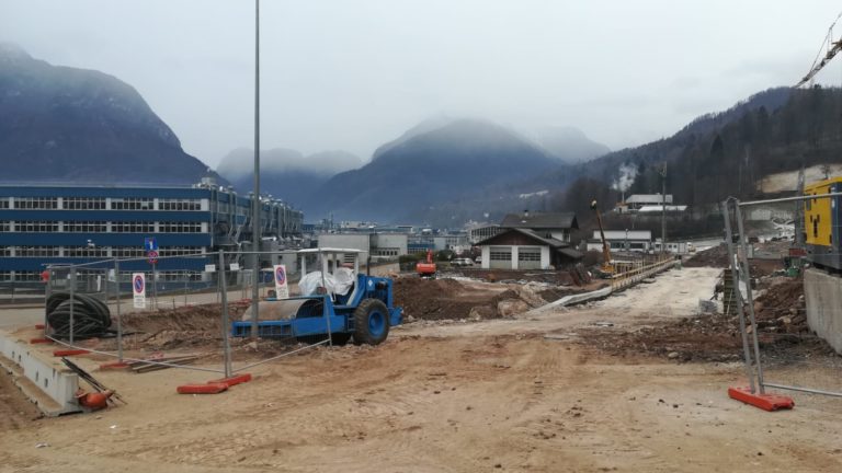 10ba0781-b79d-4f9e-b158-04b2d5df8df1