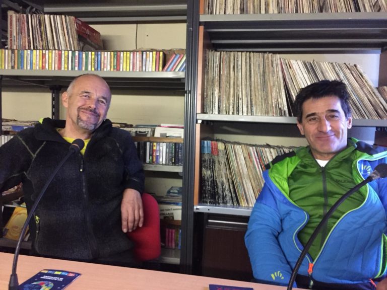 4d01117b-87d7-4939-89c1-d56ab10e0778