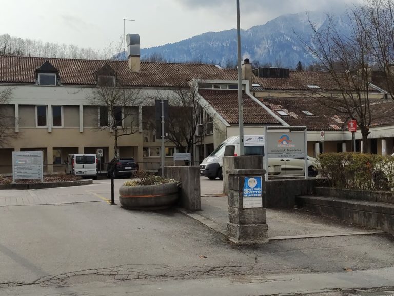 5f692faa-abc8-4f78-aac5-758ca951491b