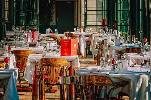 restaurant-3597677_640