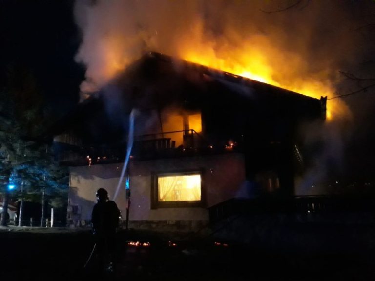 c5fcf255-5fde-40f4-bae2-f6cad4e9f3fb