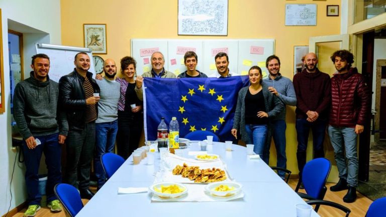 corpo europeo di solidarietà , alcuni volontari-1