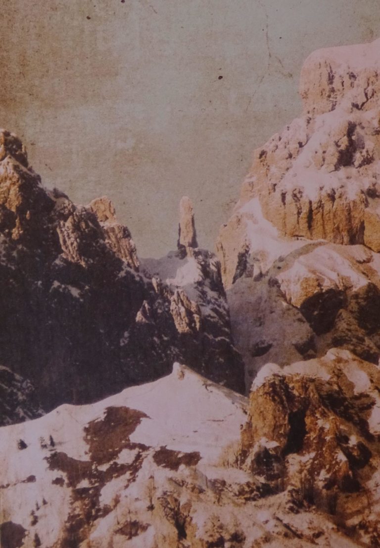 98453760_271125920707340_2799656216941297664_n