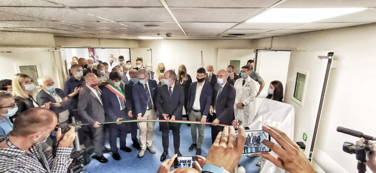 689a17f9-aca5-431d-9db5-2db42656b138