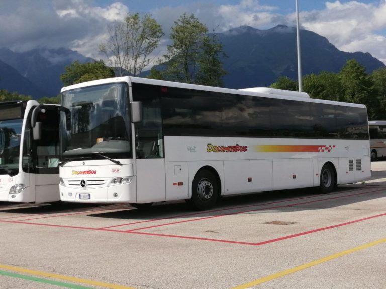 DOLOMITIBUS