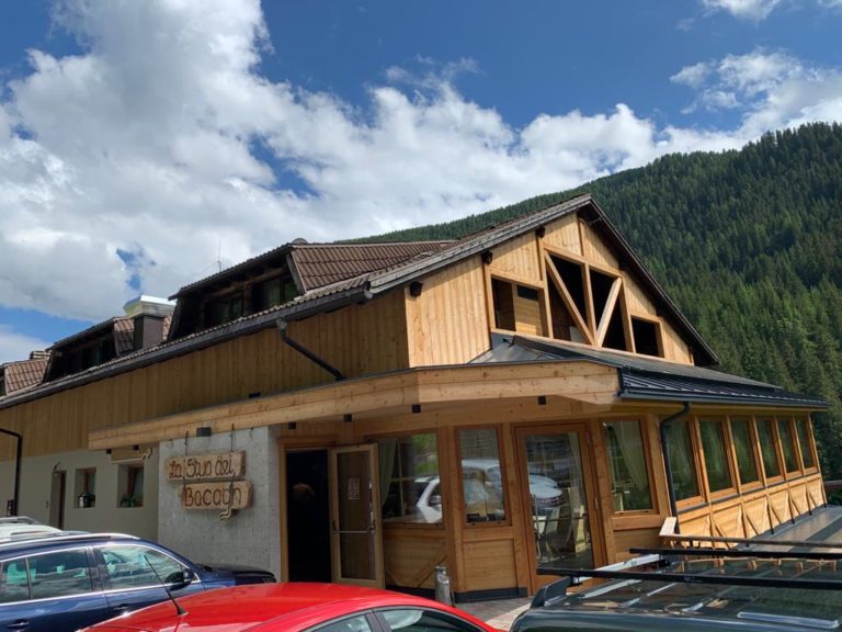 b6706789-8b77-41d9-8ae3-e13bf483c88a