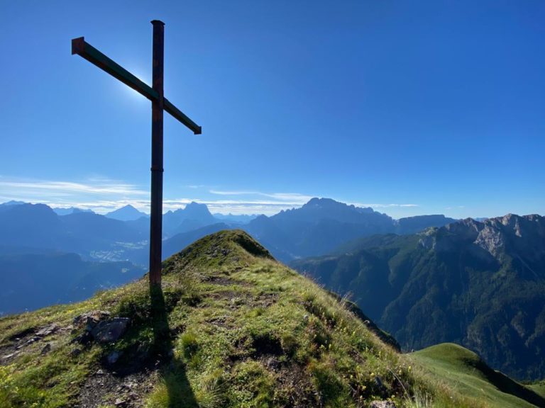 b833a5ca-3fb2-4c40-9f1a-6d01adedbda7