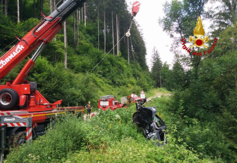 cf806c5f-83ae-4a9b-9e39-79c1b6091271