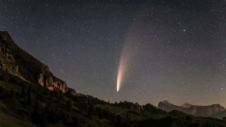 e77eaa22-9fc8-49c4-8963-e8a5e5e29b50