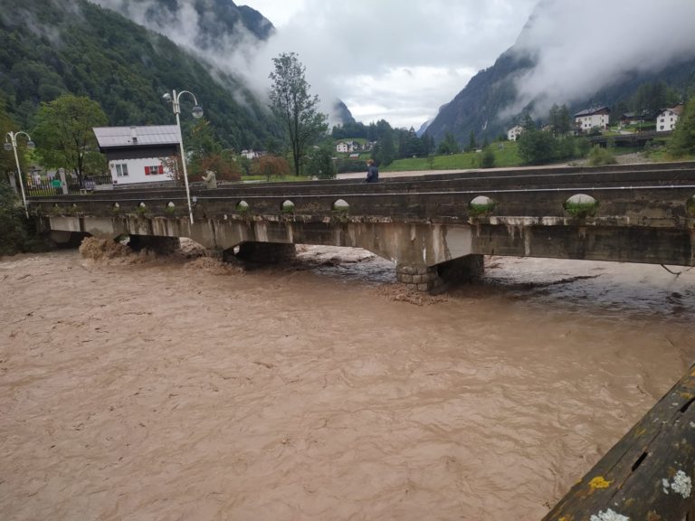 6e2ff627-aafc-4c65-b3bc-e2c61752fc81