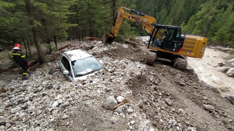 b80dc75f-f5cc-4de7-8dcd-16435ae0e06a