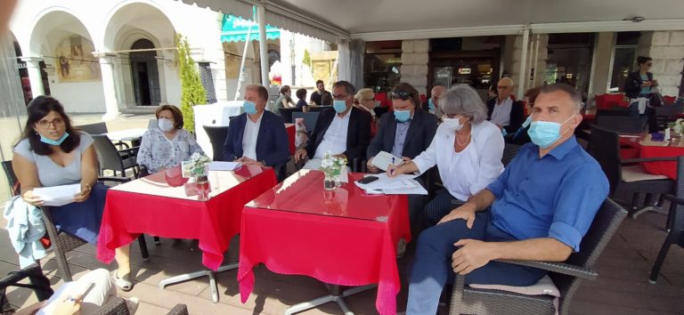 c70edc35-9553-402b-866c-eaa271feee6c