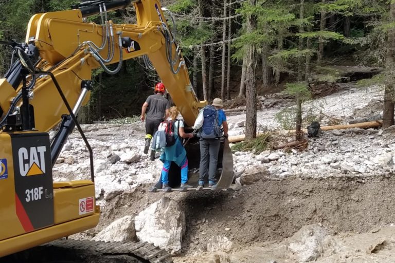 d9954148-5c57-47dc-a5a4-3dee029cd5b0