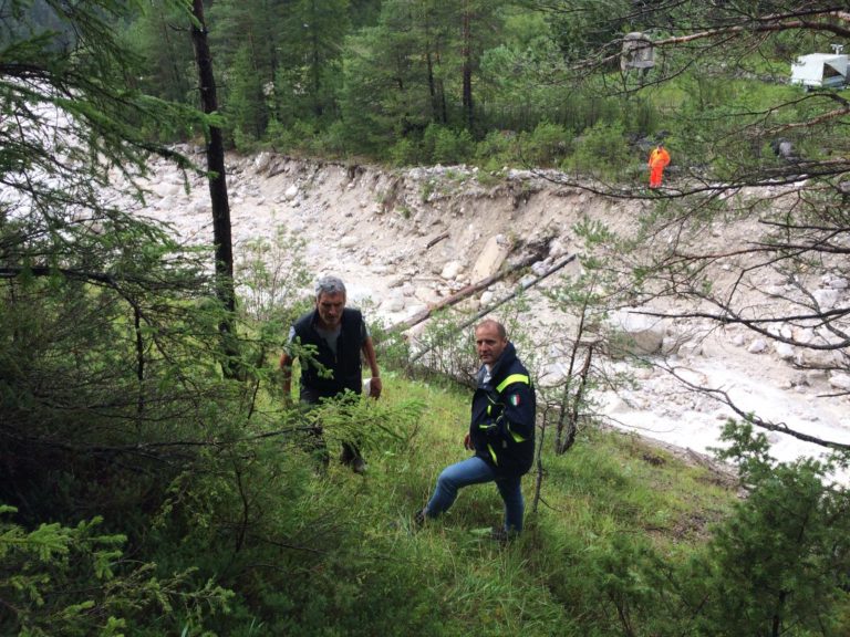 ed8389ab-0a12-4102-8ecd-ebe961723969