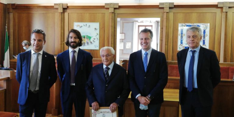 249bd0dd-4430-4657-9a24-c7ba1be84056