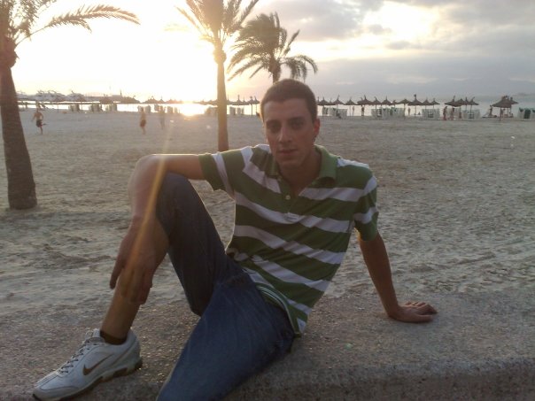 4269_1130231983352_1341409_n