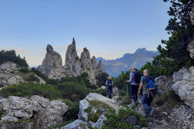 Arabba_PressTrip_trekking
