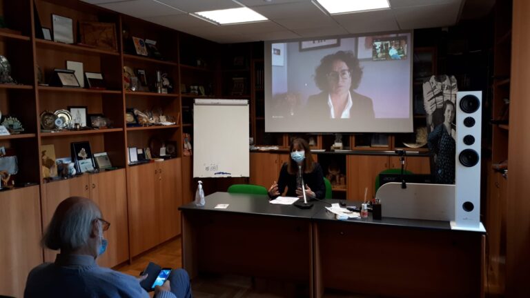 50bdbde1-b96b-4920-8f13-70e8bc556743