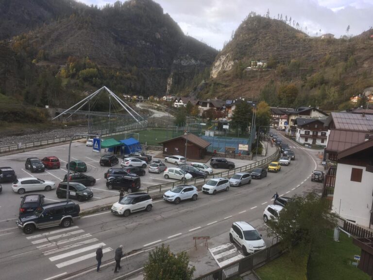 a84ec4c8-81bb-4dca-8da2-cbfa71533593