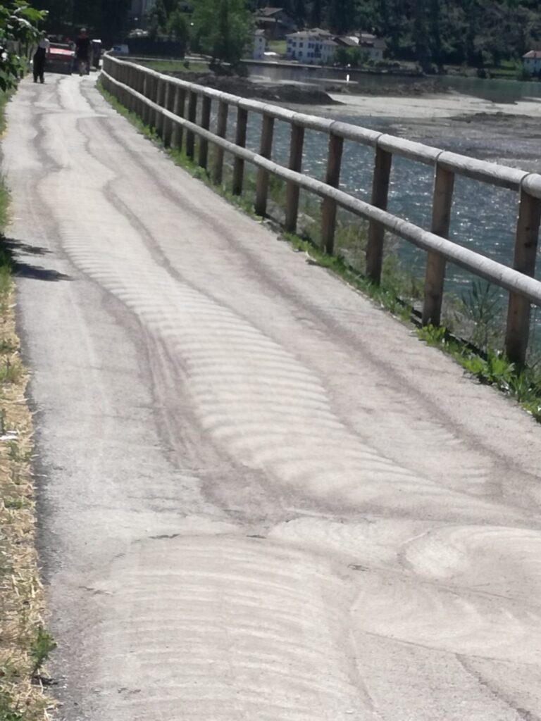 d5112e12-c165-44df-bb33-bb3876d0562c