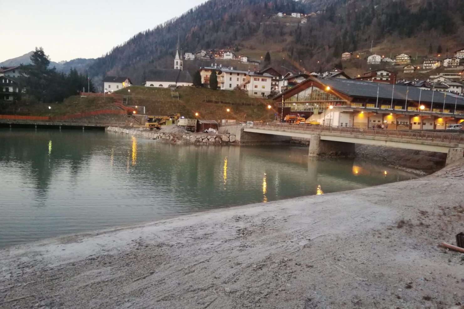 bb812012-cfd7-4dc5-b93e-4baf3476fa76