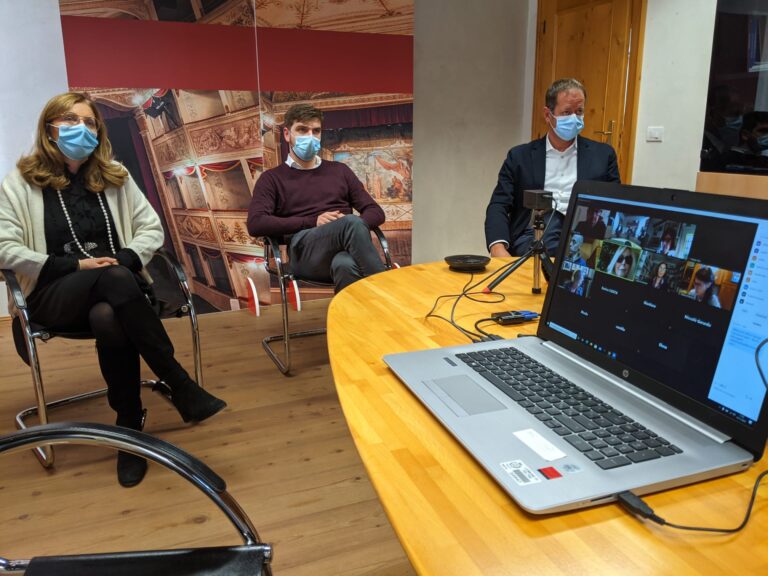 e3cf46f1-7425-4e5c-b642-8ec93c2b4186