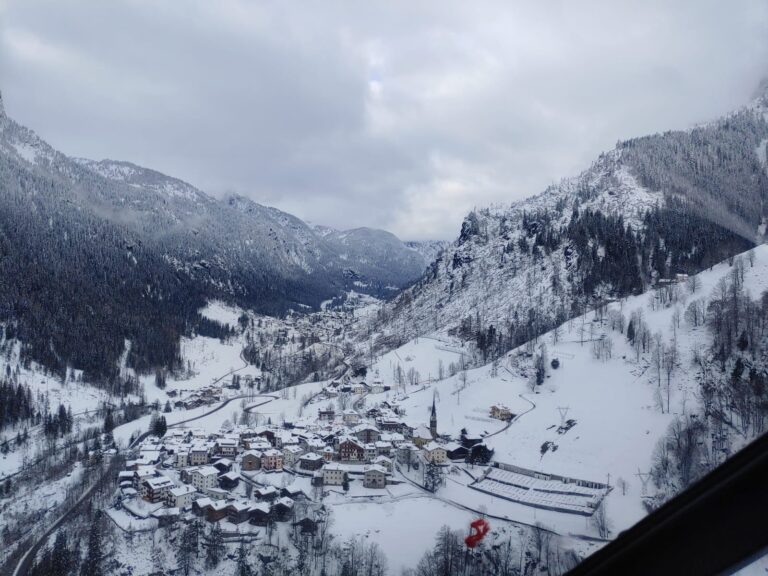 856803eb-adeb-428a-8186-0e647aebab8d