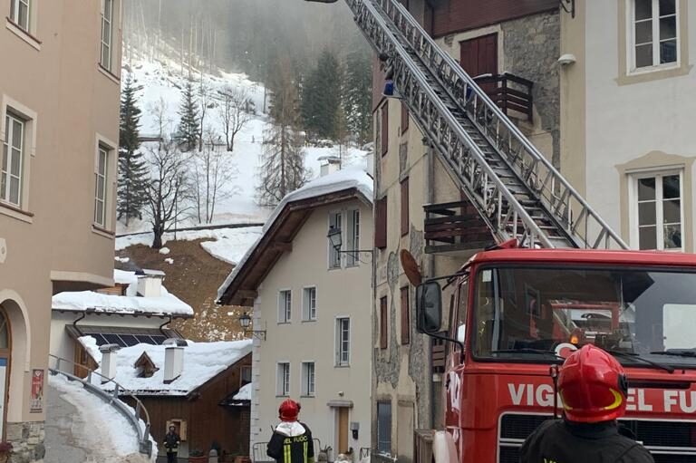 9f964326-d363-4185-aa69-ce2b5d7e512a